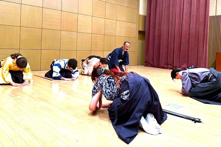 Authentic Samurai Sword Fight Experience in Tokyo — Hands-On Samurai Sword Fighting Class photo 3