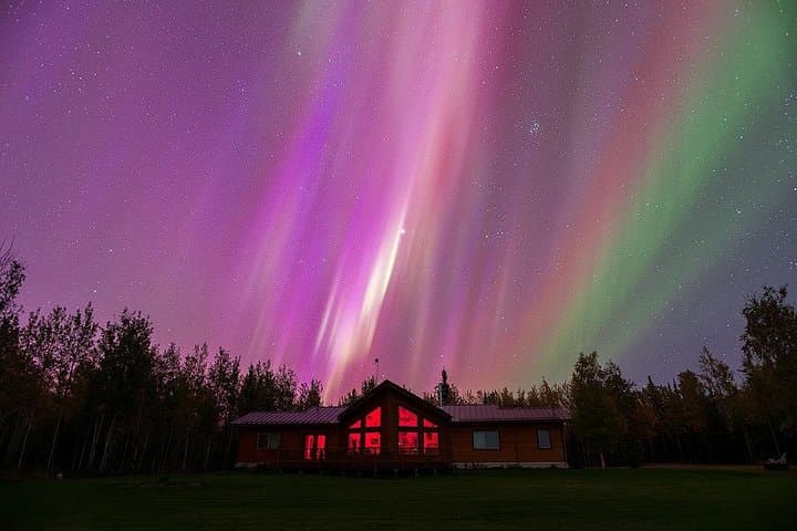 Fairbanks Northern Lights Lodge Tour: Small-Group Aurora Viewing & Photography photo 3
