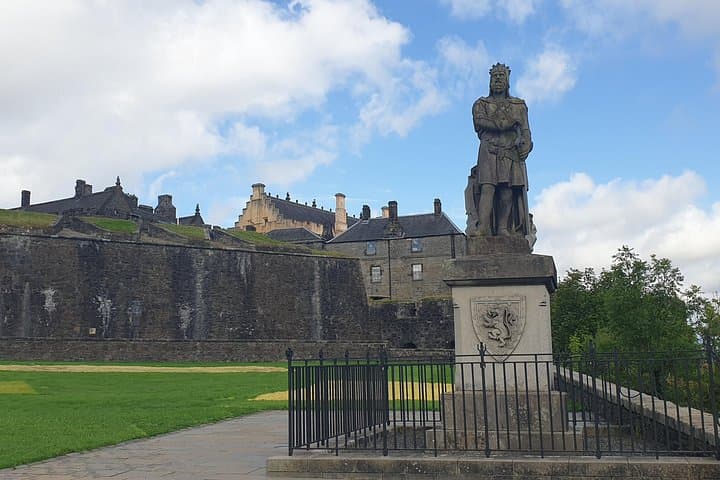 Stirling and Loch Lomond Day Tour: Castles, Whisky & Highland Scenery photo 1