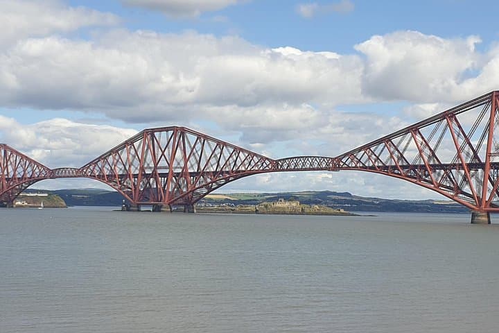 Stirling and Loch Lomond Day Tour: Castles, Whisky & Highland Scenery photo 4