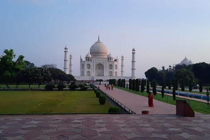 Private Taj Mahal Day Tour from Delhi — Sunrise Taj & Agra Highlights photo 2
