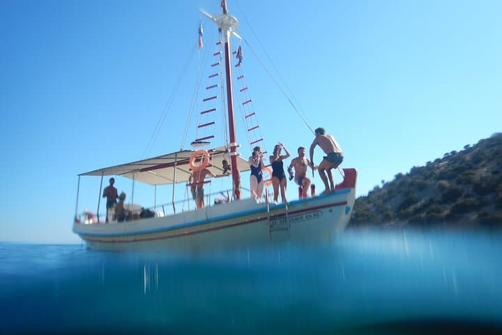 Private Short Boat Trip to Rina's Cave — Naxos South Coast Cruise photo 2