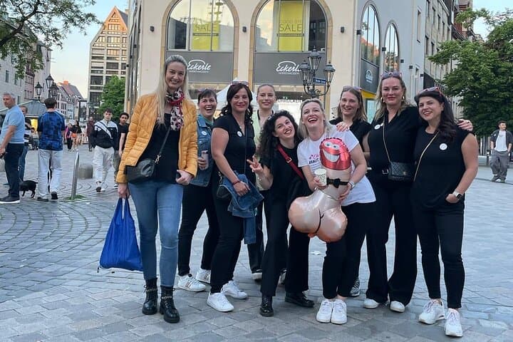 Nuremberg Night Pub Crawl: Shots, Clubs & Bar-Hopping Guide photo 2