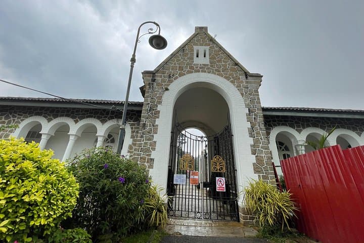 Skip-the-Line Penang Hill, Kek Lok Si & Botanical Gardens Private Tour photo 2