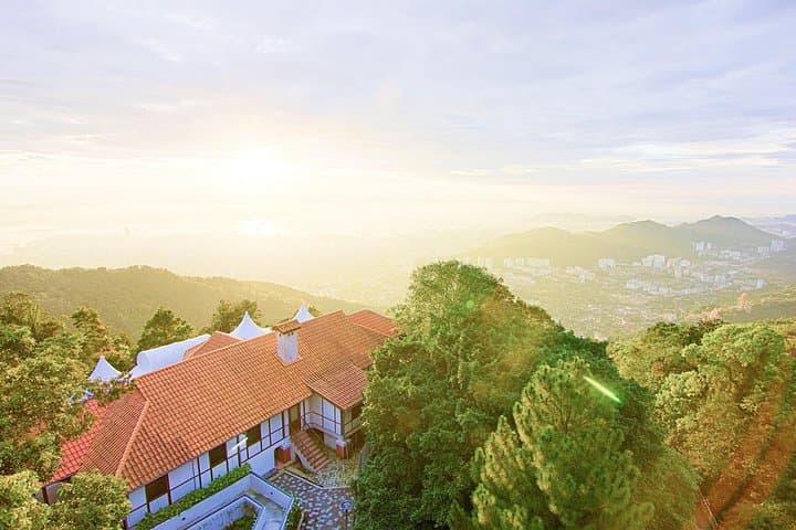 Skip-the-Line Penang Hill, Kek Lok Si & Botanical Gardens Private Tour photo 1