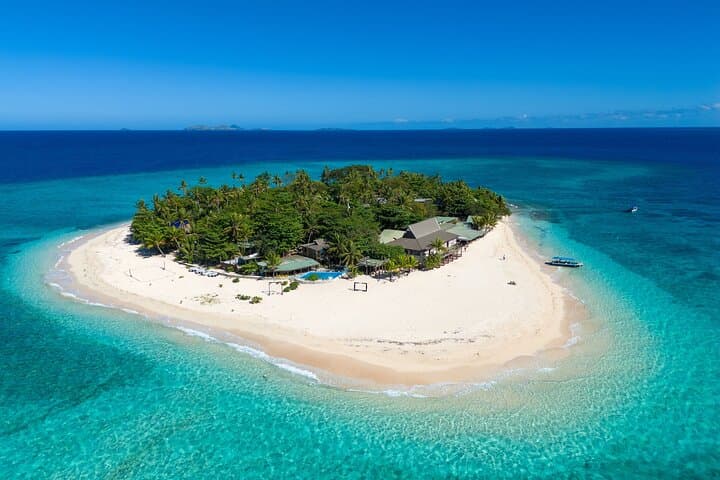 Beachcomber Island Day Trip: Fiji Snorkeling, Culture & Turtle Viewing photo 1