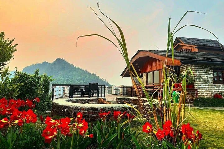 Sarangkot & Deurali Day Hike from Pokhara: Sunrise Views and Tibetan Culture photo 1