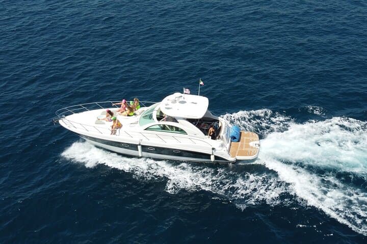 Private Luxury Yacht Tour to El Arco — Cabo San Lucas Yacht Charter photo 3
