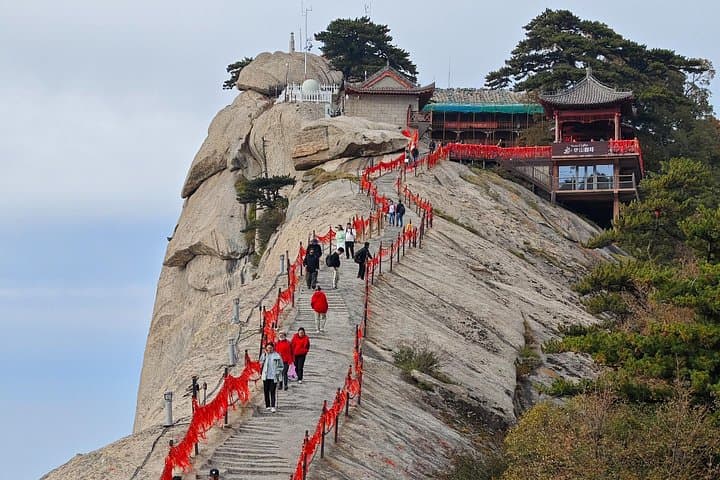 Huashan Adventure: West & South Peaks with Exclusive Drone Footage