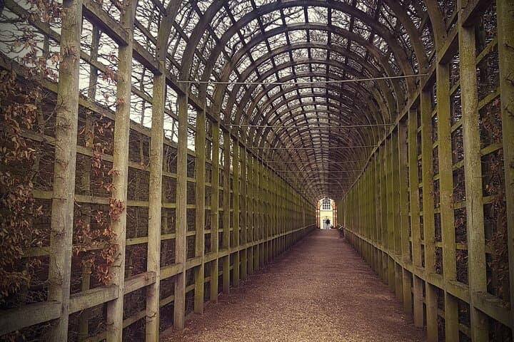 Hampton Court Palace Day Trip from Southampton Cruise Terminal photo 3
