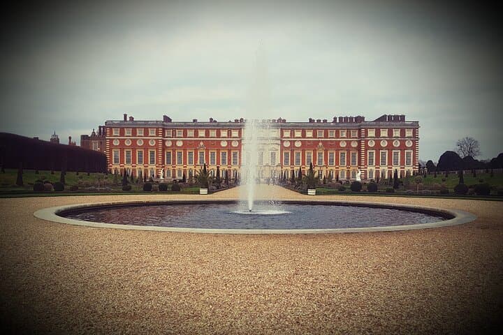 Hampton Court Palace Day Trip from Southampton Cruise Terminal photo 5