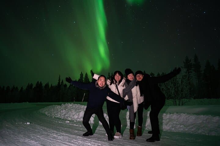 Rovaniemi Aurora Hunt: Guaranteed Northern Lights Photography Tour photo 4