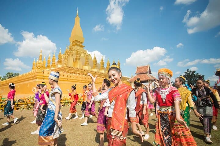 Vientiane City Day Tour: Wat Sisaket, Pha That Luang & Buddha Park