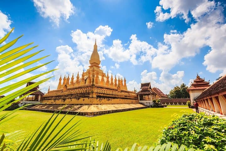 Vientiane City Day Tour: Wat Sisaket, Pha That Luang & Buddha Park photo 3