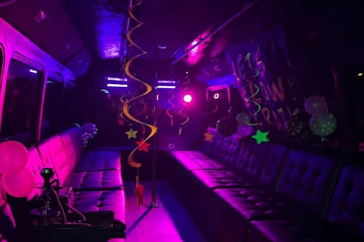 Fort Lauderdale Hookah Party Bus: Las Olas, Wynwood & Hard Rock Night Tour photo 3