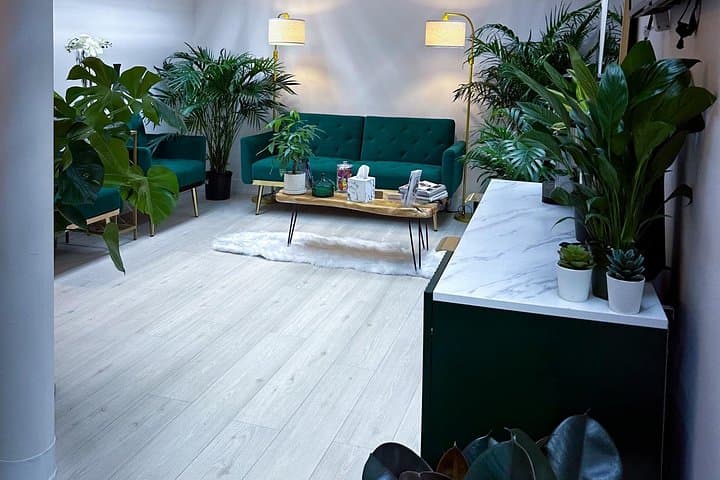 Couples Massage and Facial in Midtown Manhattan — Private 80-Minute Spa Experience photo 2