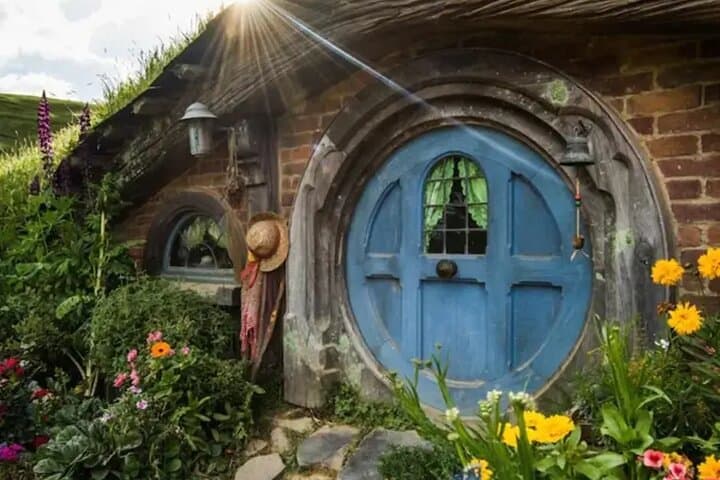 Auckland to Hobbiton: Private Transfer & Guided Movie-Set Visit photo 4