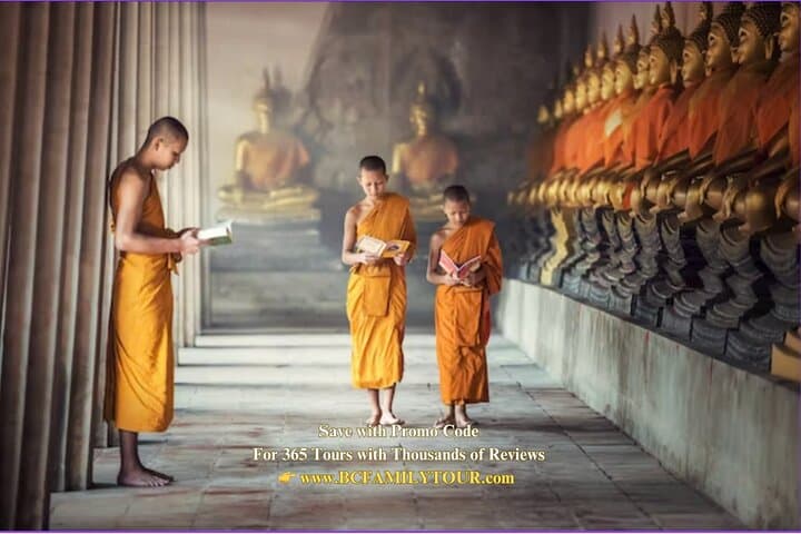 Vientiane Day Tour: Markets, Patuxay & Pha That Luang in One Day photo 2