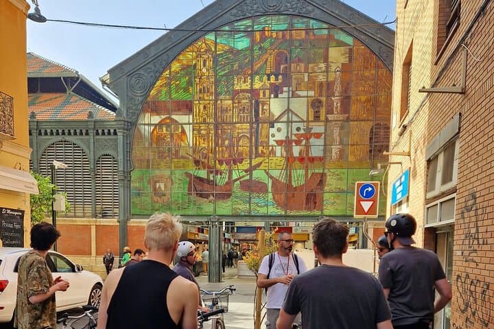 Malaga La Bella Coast Bike Tour — Guided Coastal & City Bike Experience photo 3