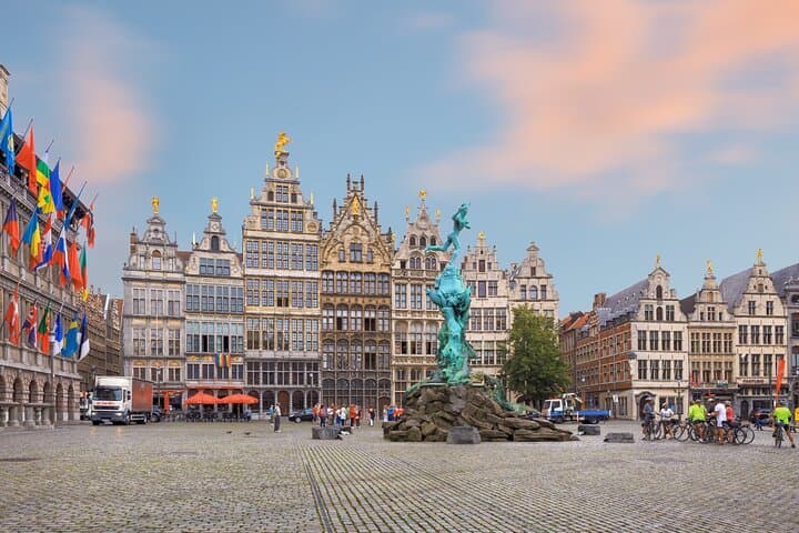 Private Transfer from Bruges to Frankfurt with 2-Hour Antwerp Stop photo 3
