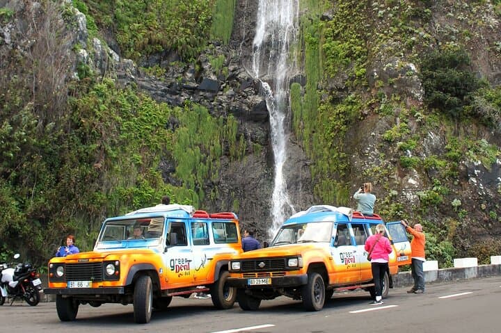 Northwest Madeira 4x4 Tour — Volcanic Pools, Levadas & Clifftop Views