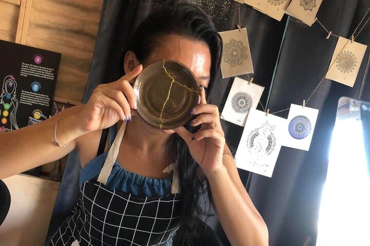 Modern Kintsugi Workshop in Phuket: Repair Decorative Plates with Resin & Gold photo 2
