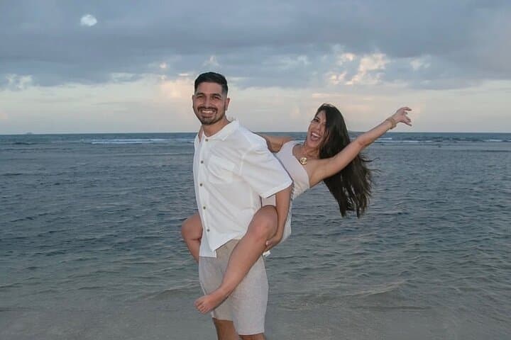 Ponce Private Couples Photoshoot: Love Story Tour & Sunset Session
