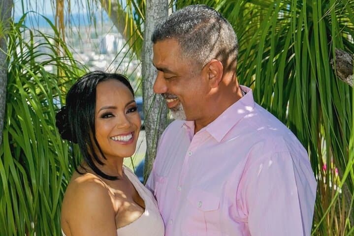 Ponce Private Couples Photoshoot: Love Story Tour & Sunset Session photo 3