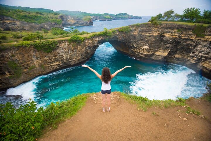 All-Inclusive Nusa Penida Tour — Kelingking Views, Angel's Billabong & Manta Snorkel photo 3