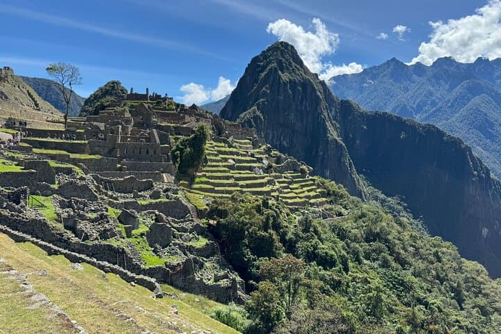 Classic Inca Trail Trek: 4-Day Guided Hike to Machu Picchu photo 3