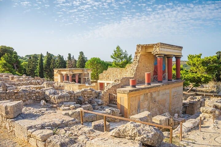 Private Knossos & Heraklion History and Culture Tour — Knossos Palace to Venetian Harbor photo 5