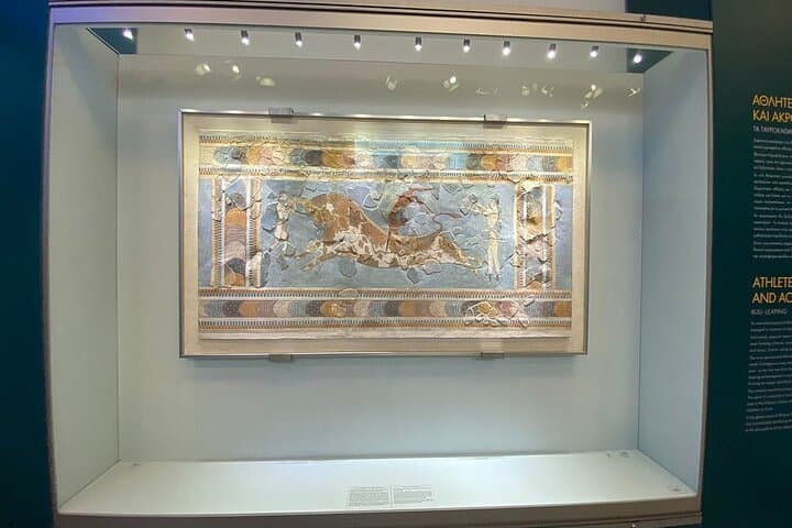Private Knossos & Heraklion History and Culture Tour — Knossos Palace to Venetian Harbor photo 3