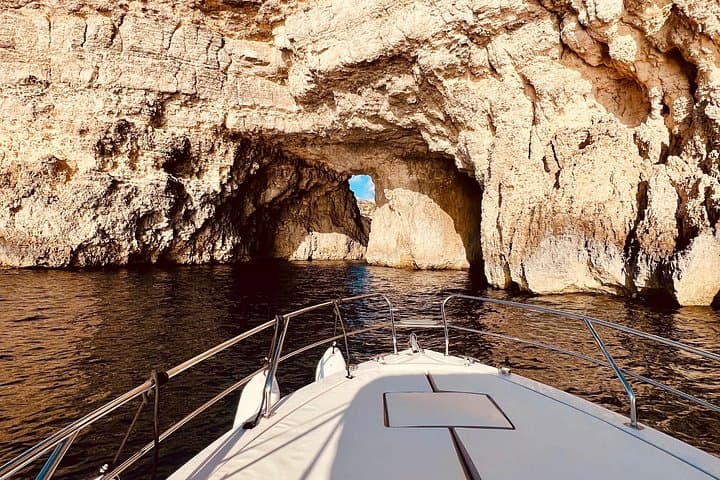 Private Speed Boat Charter to Comino & the Blue Lagoon — Malta Cruise Experience photo 3