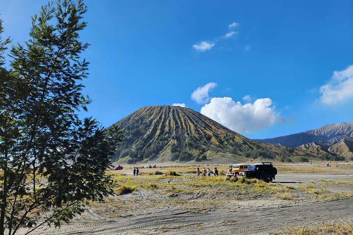 Private Sunrise Tour to Mount Bromo: King Kong Hill Sunrise, Crater Climb & Sea of Sand photo 3