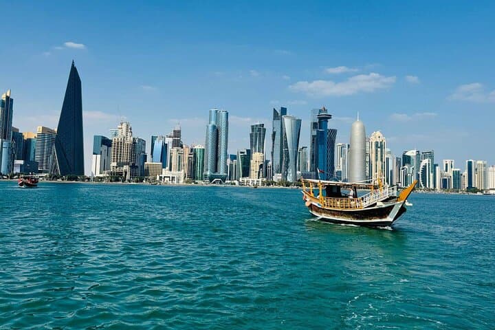 Doha City Tour and Dhow Dhow Cruise — Private 4-Hour Cultural Sightseeing
