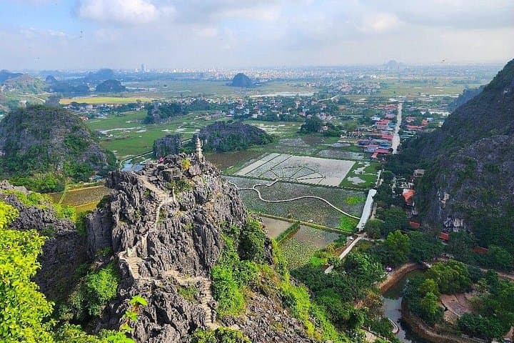 Mua Cave, Trang An & Hoa Lu Day Trip from Hanoi — Hike, Bike and Boat in Ninh Binh photo 3