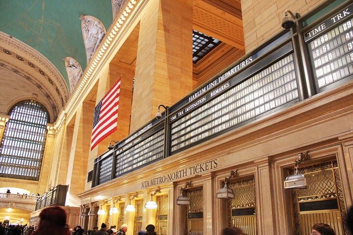 Fifth Avenue Walking Tour: Luxury, Landmarks & History in NYC photo 6