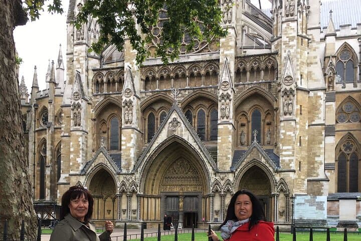 Explore London in a Classic Black Taxi: 3-Hour Private Guided Tour photo 5