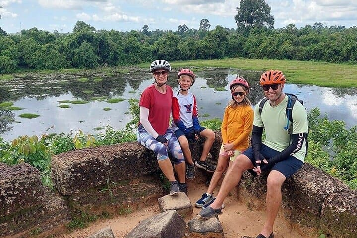 Siem Reap Countryside Bike Tour with Local Guide — Rice Fields, Markets & Temples