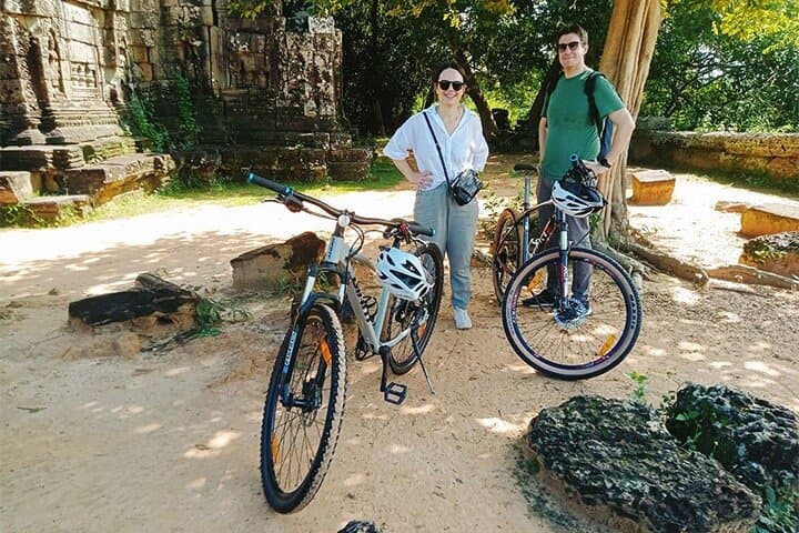 Cycle Angkor Wat & Bayon: Explore the Smiling Temples by Bike