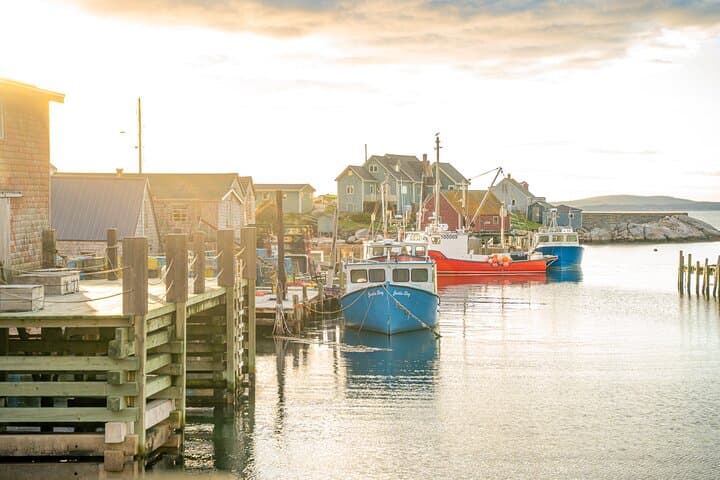 Peggy's Cove Sunset Tour: Golden-Hour Lighthouse Views & Rugged Nova Scotia Coast photo 3