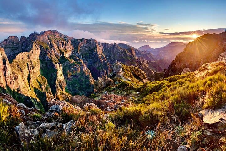 Sunrise Hike from Pico do Arieiro to Pico Ruivo – Madeira's Ridge Trail photo 2