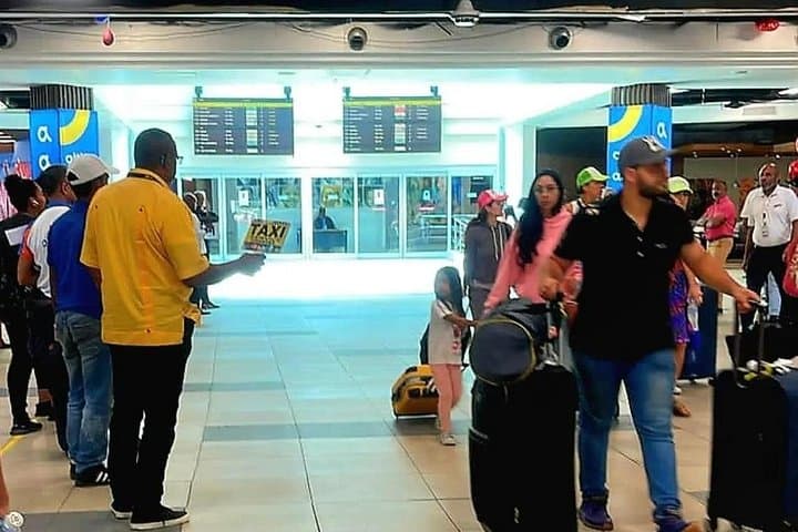 Private Transfer from Cibao (STI) to Punta Cana — Door-to-Door Airport Transfer