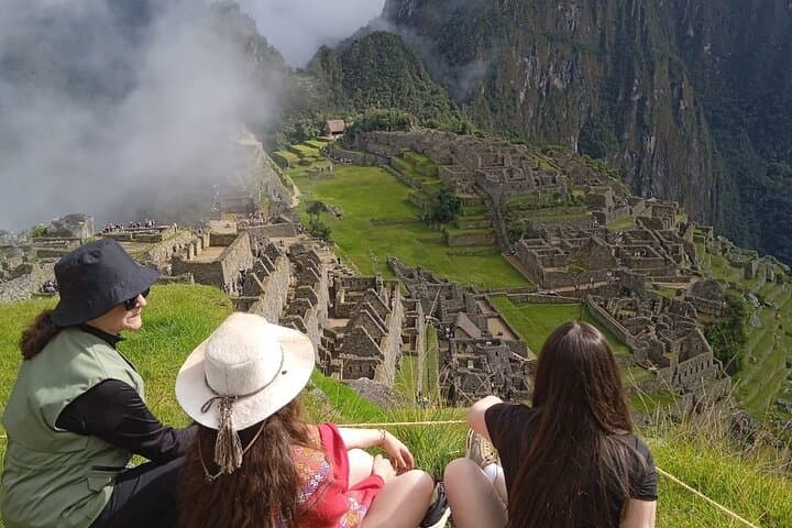 Vistadome Train to Machu Picchu: Full-Day Guided Tour from Cusco photo 2