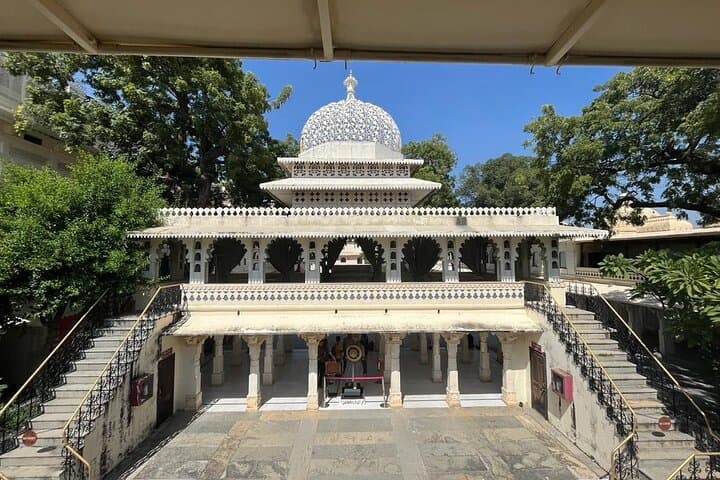 Udaipur in a Day: Private City Palace, Lake Pichola & Monsoon Palace Tour photo 6