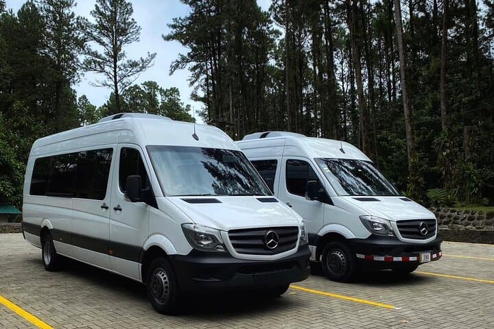 Private Roundtrip Transfer from San José Airport — Door-to-Door Service photo 2
