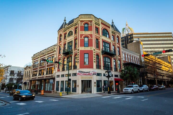 Mobile Downtown Smartphone Audio Walking Tour — Self-Guided Historic Stroll photo 5