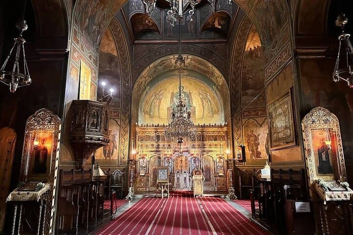 Peleș and Pelișor: Private Day Tour to Sinaia's Royal Castles photo 5