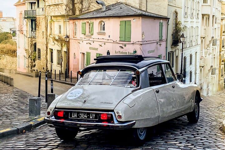 Open-Top Citroën DS Private Tour of Paris: 90-Minute Classic Car Route photo 3