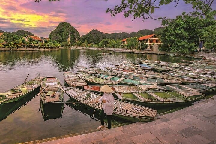 Ninh Binh Full-Day: Hoa Lu, Hang Mua Hike & Tam Coc Boat Tour photo 5